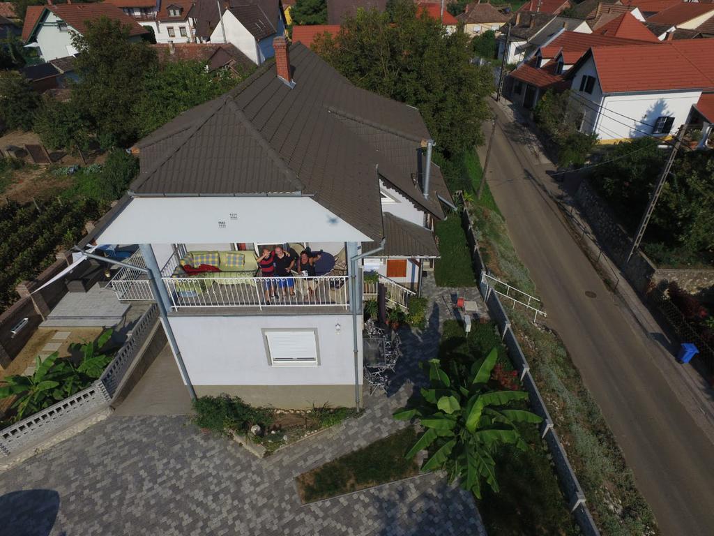 Hotel Szabo Vendeghaz Villány Exterior foto